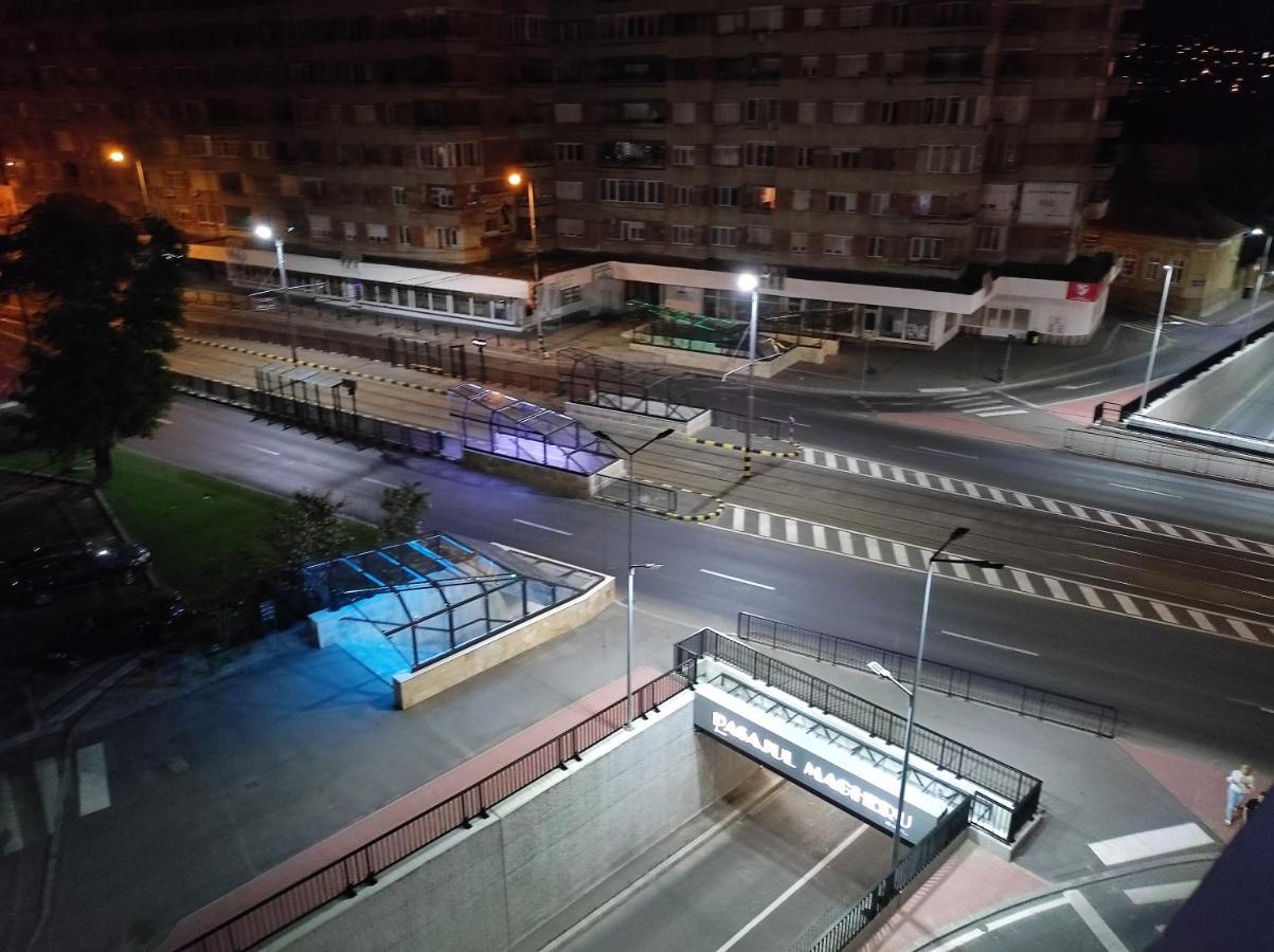 Midtown Apartment Oradea Dış mekan fotoğraf