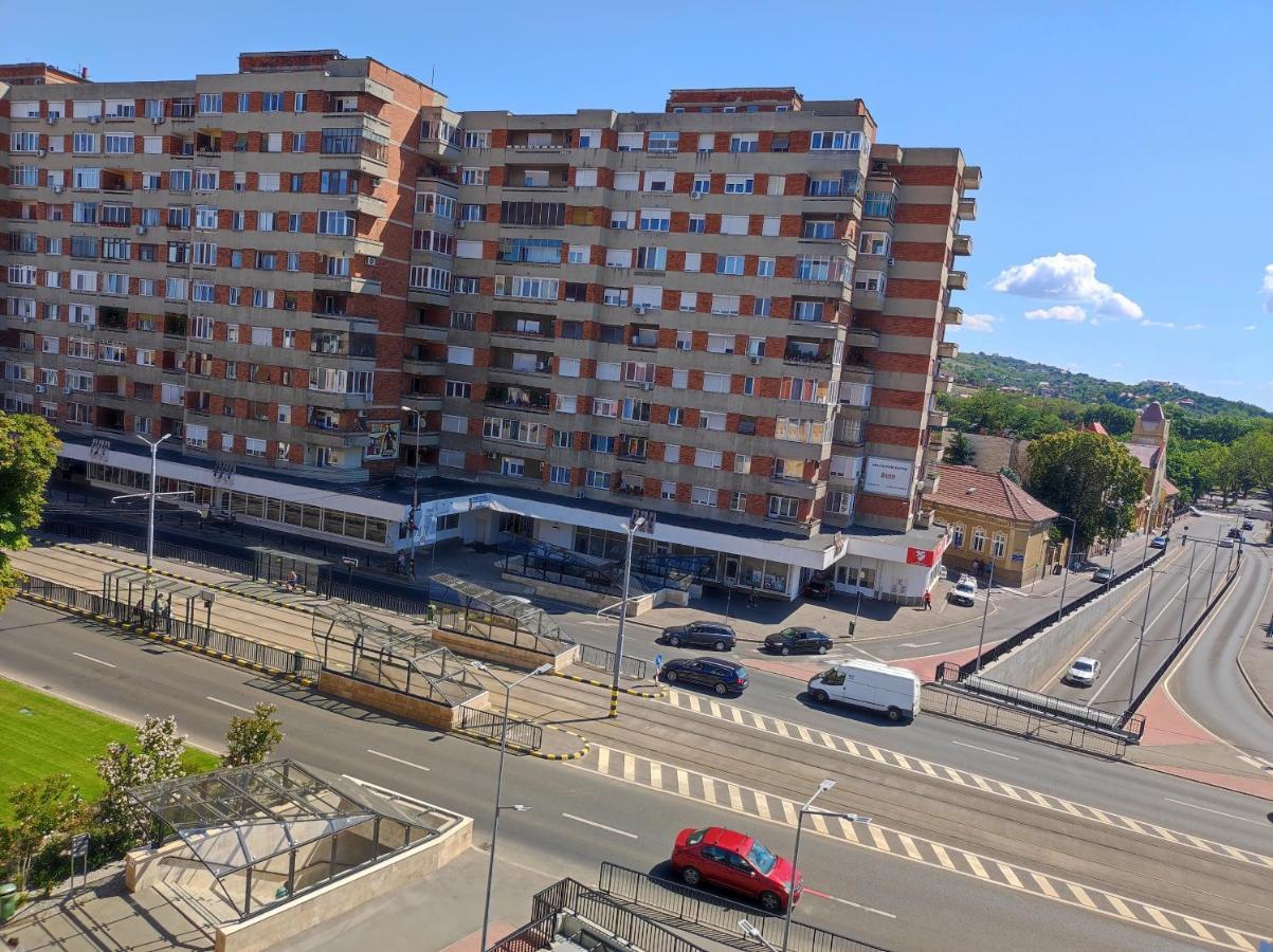 Midtown Apartment Oradea Dış mekan fotoğraf
